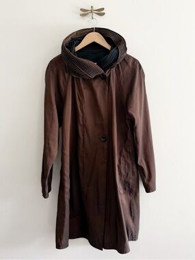 Mycra Now Swishy Iridescent Reversible Light Swing Style Rain Jacket Brown Black